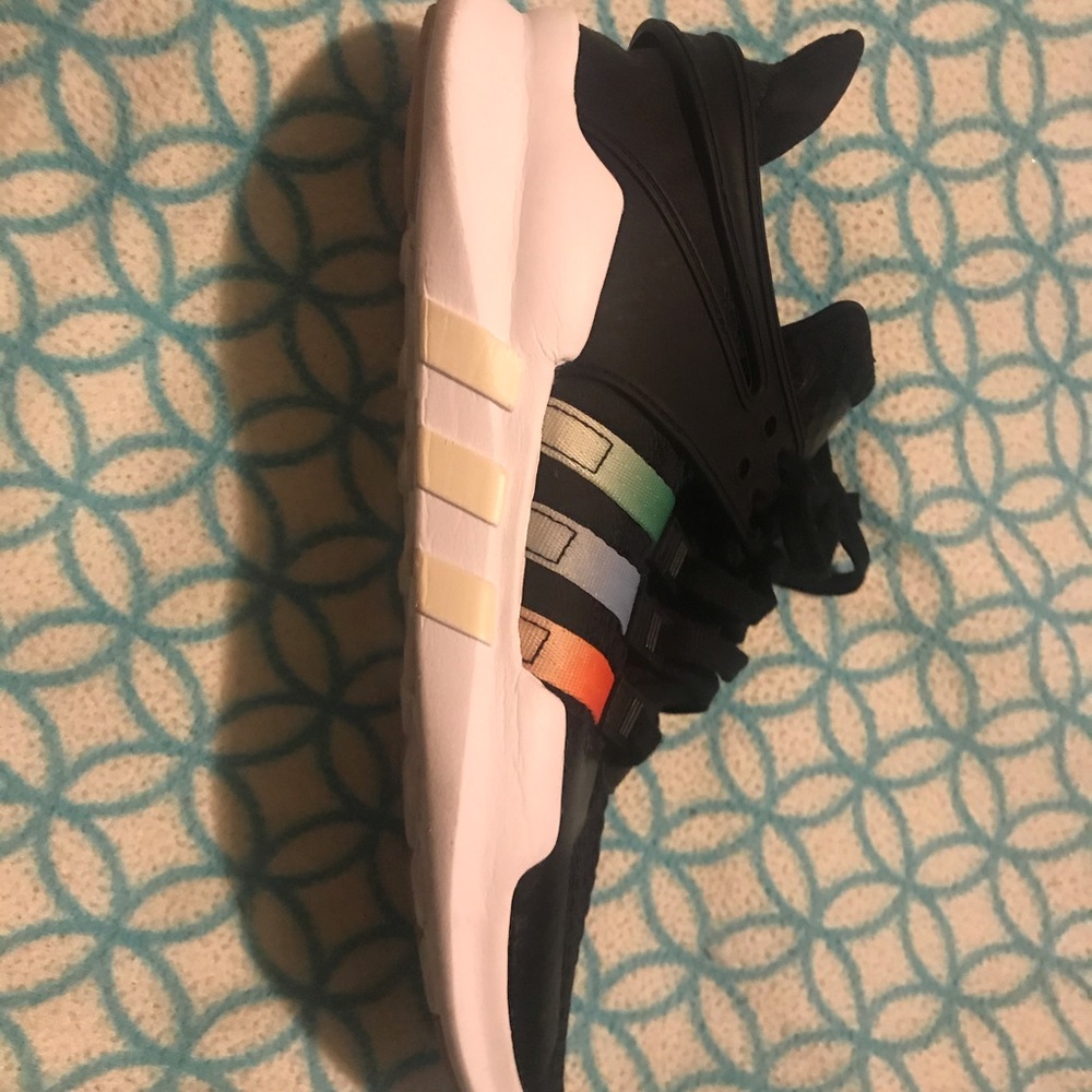 Adidas Tennis Shoes